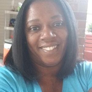 Meet your Posher, Cecile